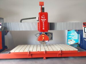 Piła mostowa monoblokowa czteroosiowa, cyrkularka CNC do kamienia DSCN 650N PLUS (14)