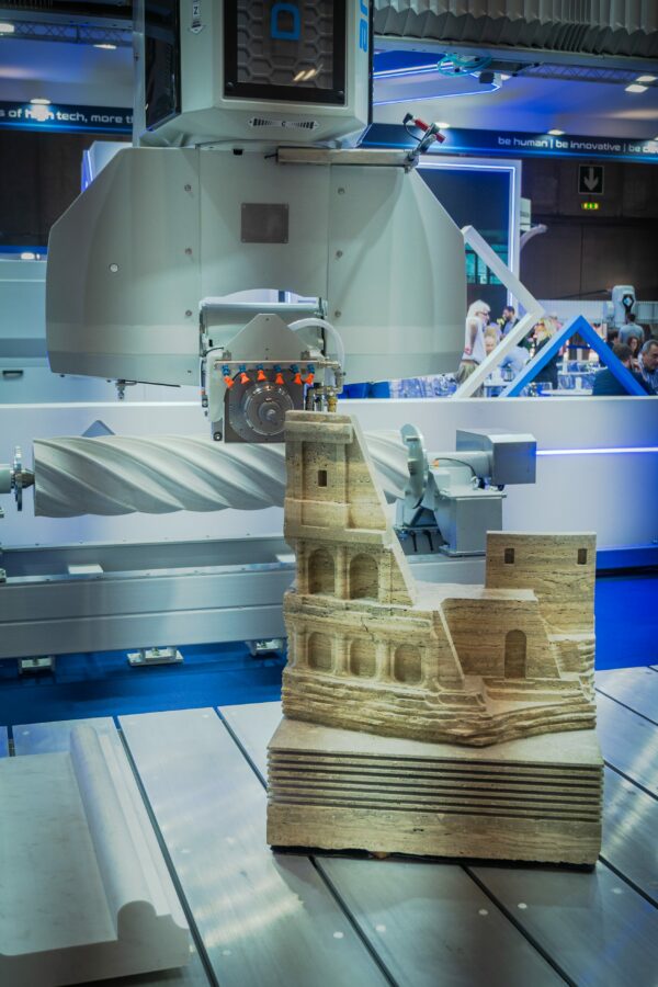 5 osiowa piła mostowa centrum obróbcze CNC do kamienia ARTEKA Denver (11)