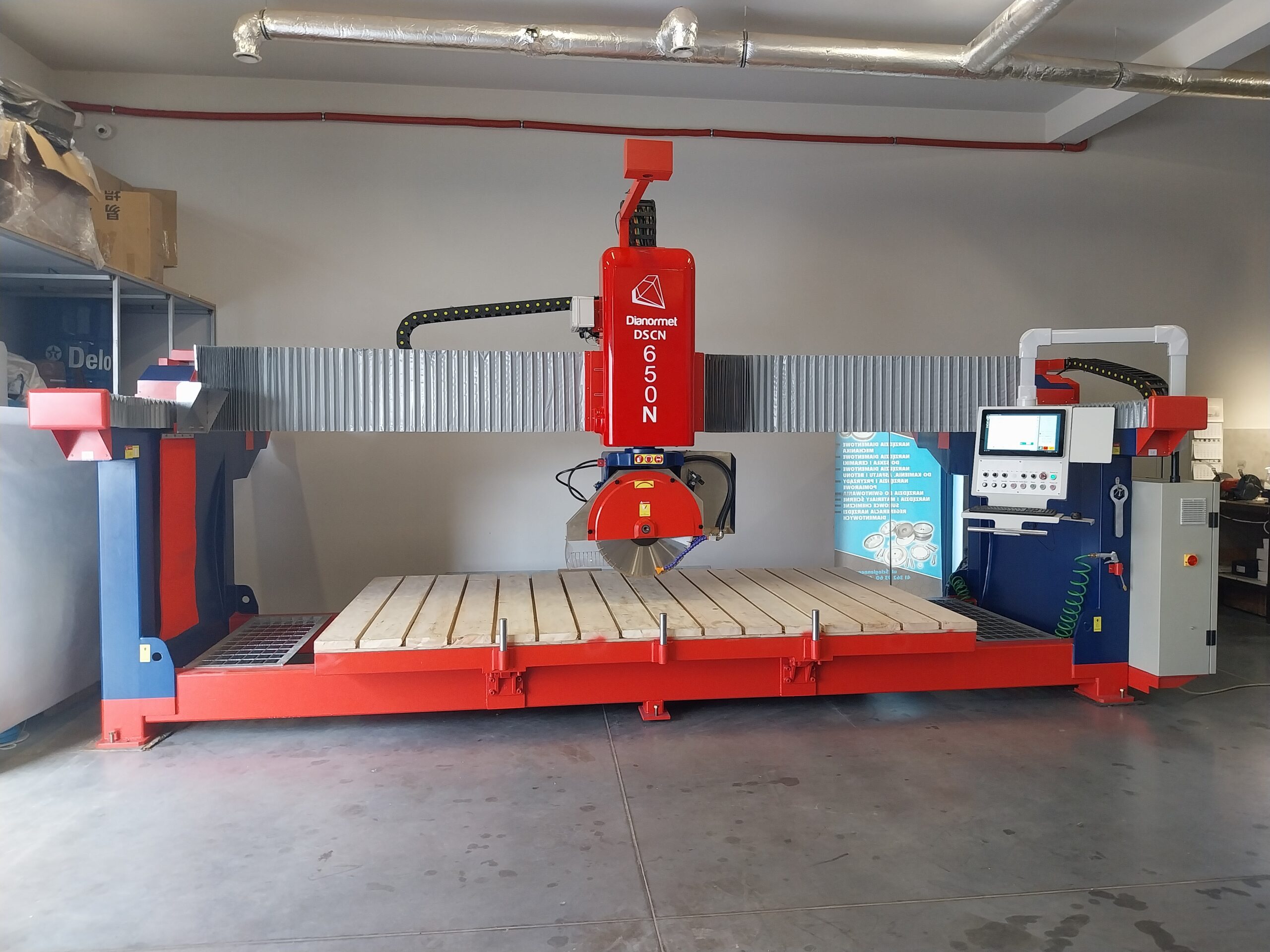 Piła mostowa monoblokowa czteroosiowa, cyrkularka CNC do kamienia DSCN 650N PLUS (59)